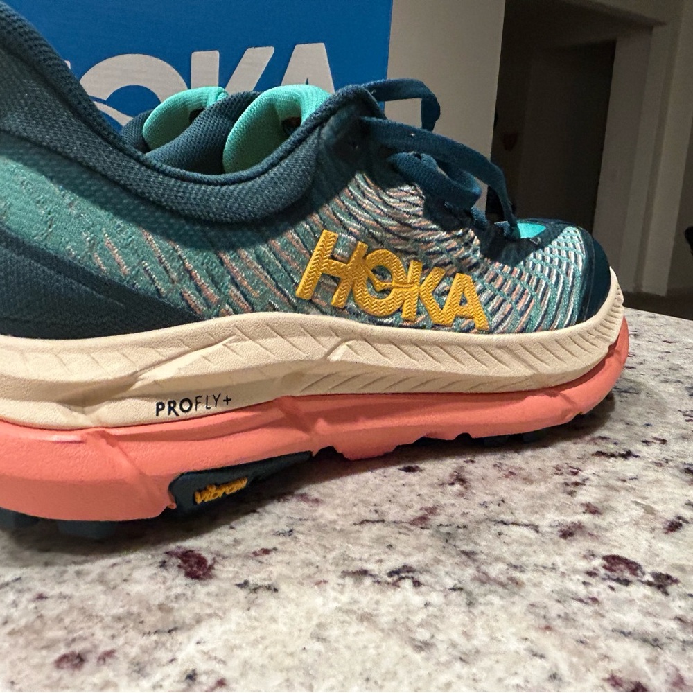Hoka W Mafate Speed 4 Running Shoes with Cushioned Midsoles